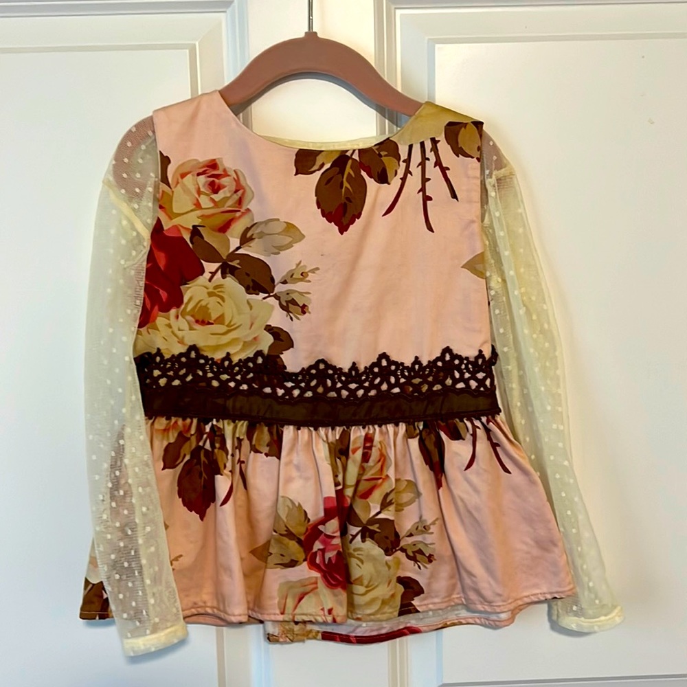 Persnickety girl size 5. Two piece top. Pink & Brown floral zip back.